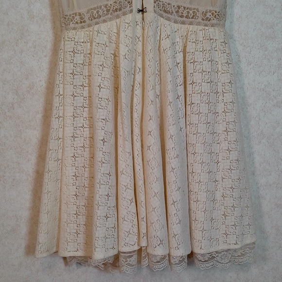 NWT Free People Victoria Ivory Lace&Embroidery Cinderella Mini Dress,Lining Sz2 - Picture 7 of 12